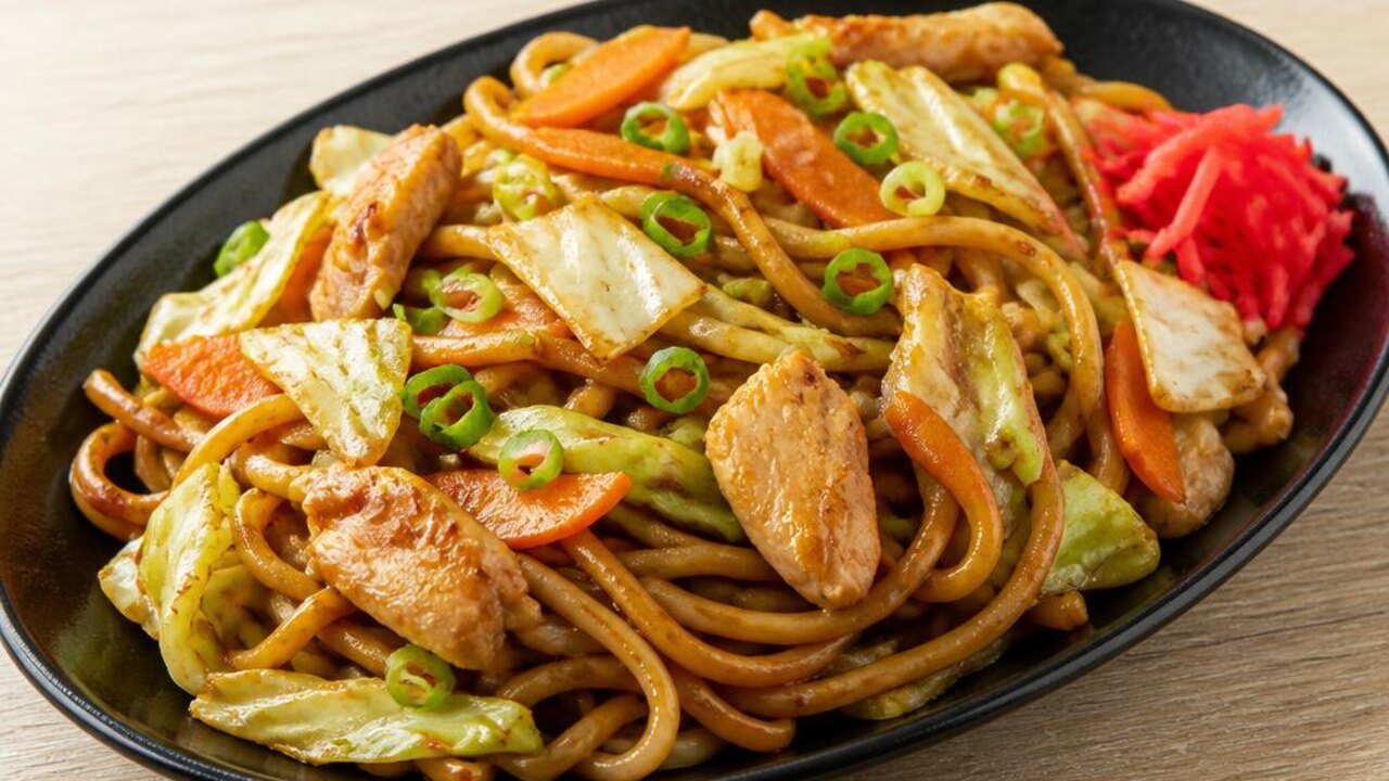 Chicken Yakisoba with Cabbage and Carrots